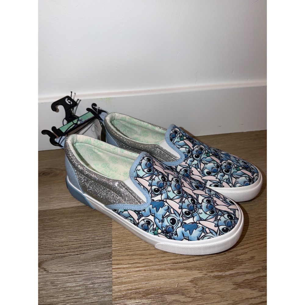 Girl slip on shoes size 6
